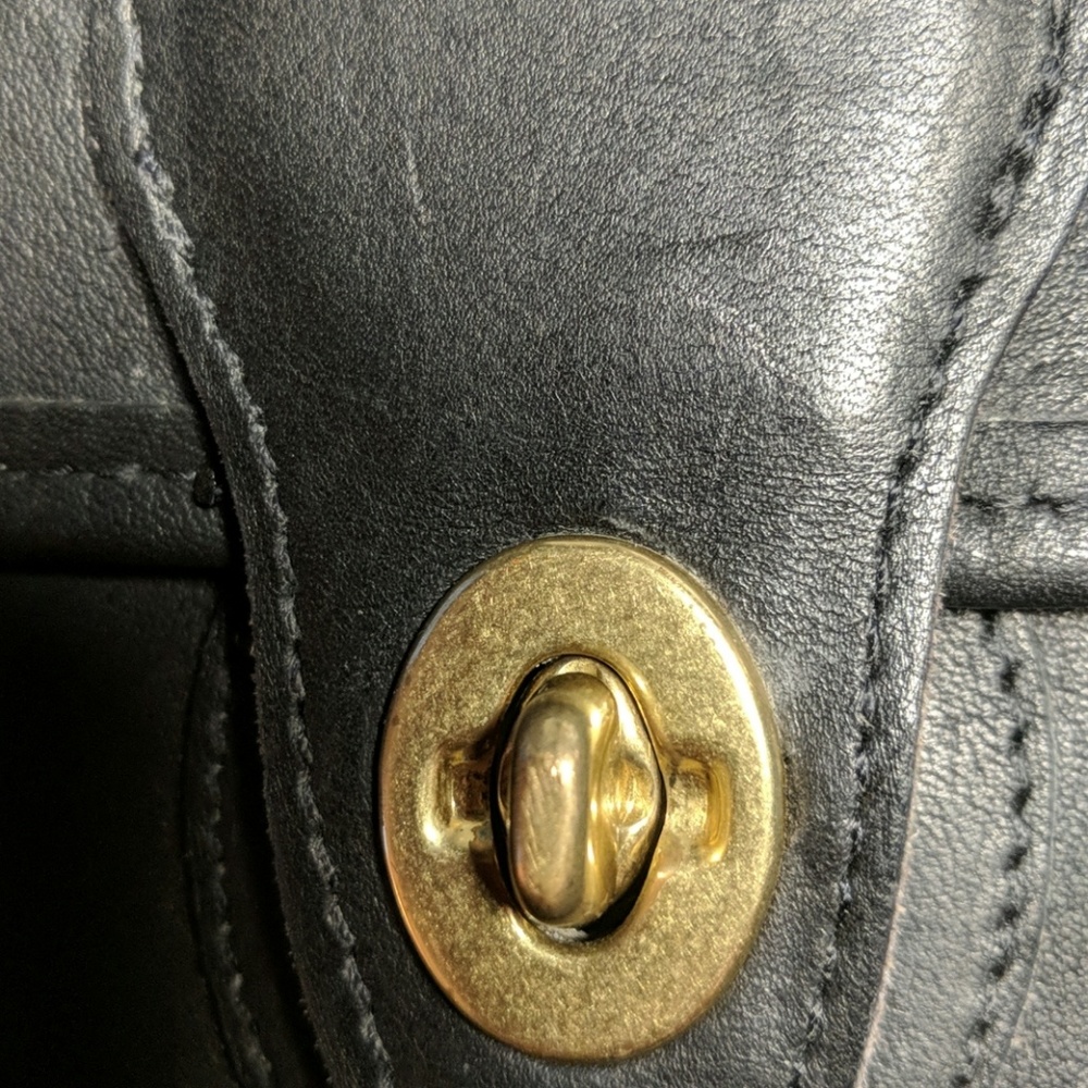 COACH WILLIS LEATHER HANDBAG.💼👛👜 - Picture 4 of 11